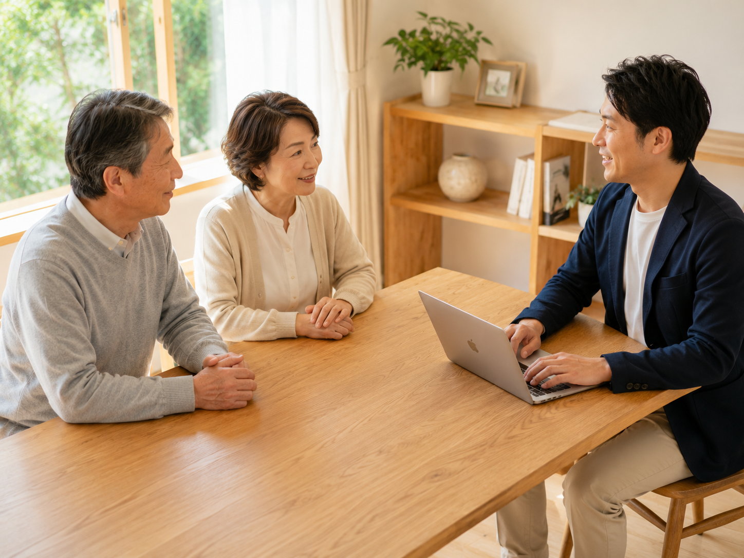 紹介料がかからない、中立な窓口